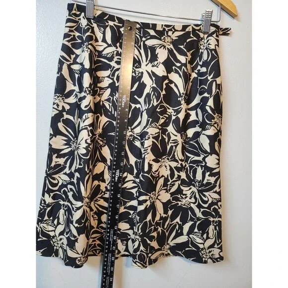 Ann Taylor Womens Vintage Tropical 100% Silk Floral Knee Length Skirt Size 6P - Picture 2 of 7